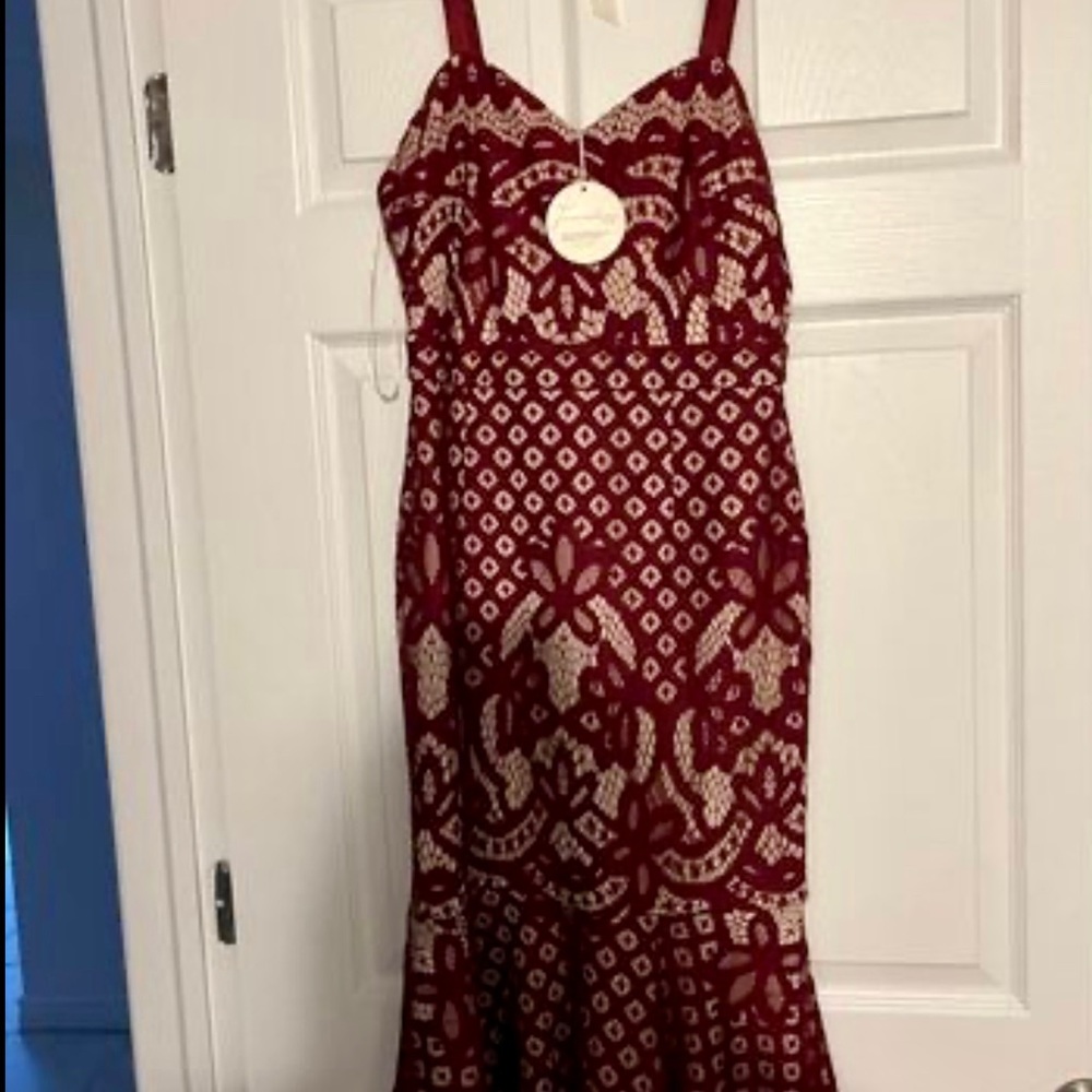 BNWT TWO SISTERS MIDI DRESS